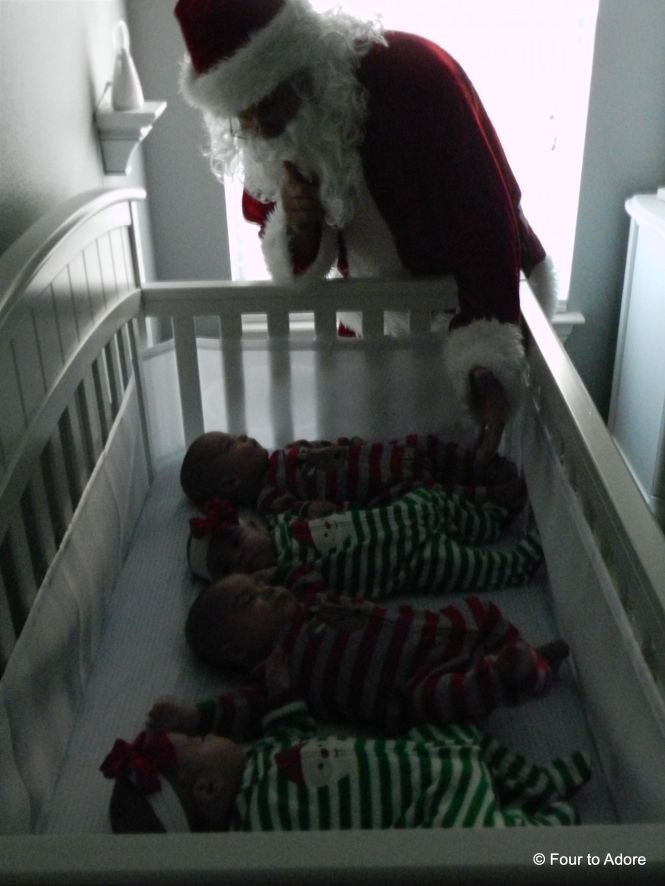 Santa sees you when your sleeping (Rylin and Harper) and he sees when your awake (Mason and Sydney).