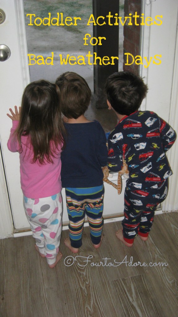 Indoor activites for toddlers when the weather keeps you inside.